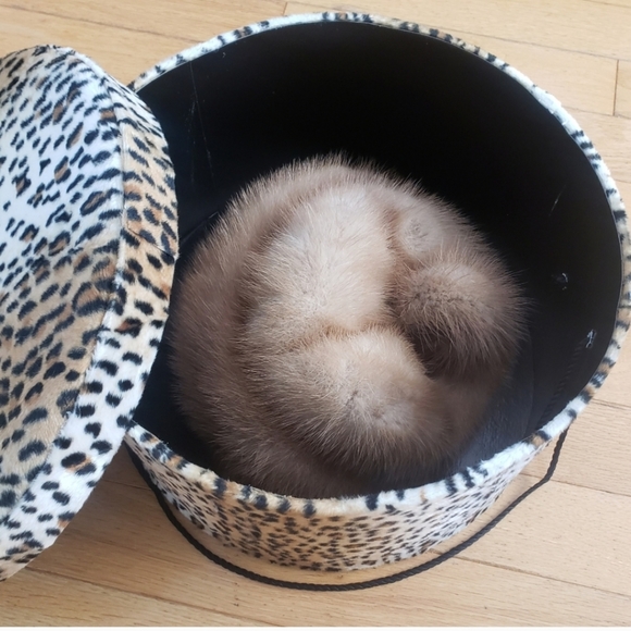 Vintage mink hat - Picture 12 of 12